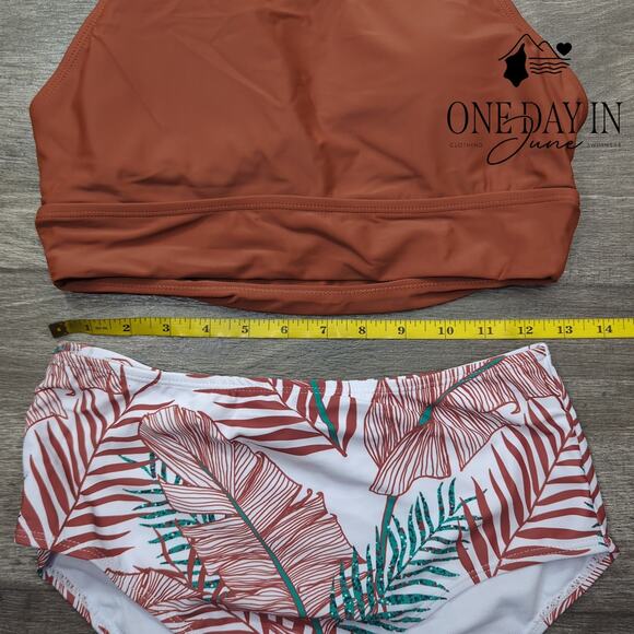 CharmLeaks High Neck Bikini Swimsuit Size M - Picture 3 of 5